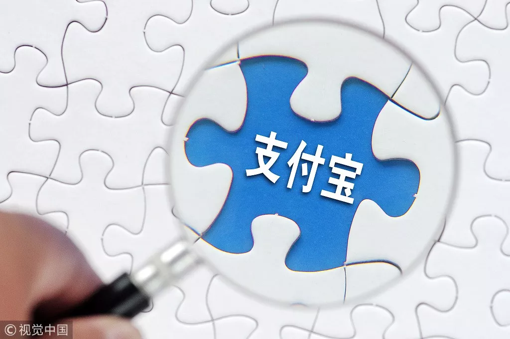 在這個二維碼的年代，泰國游客說“掃碼支付就是方便”
